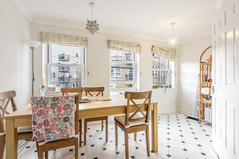 25 Wolfe Crescent, London, SE16 6SF