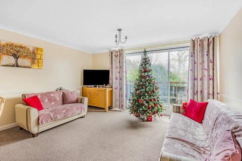 26 Shannon Way, Beckenham, BR3 1WG