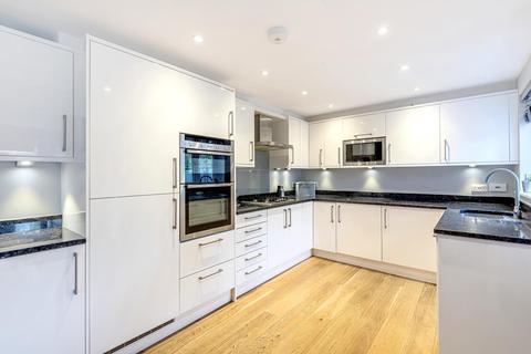 2 Bryant Mews, Shalford, Guildford, GU4 8BH