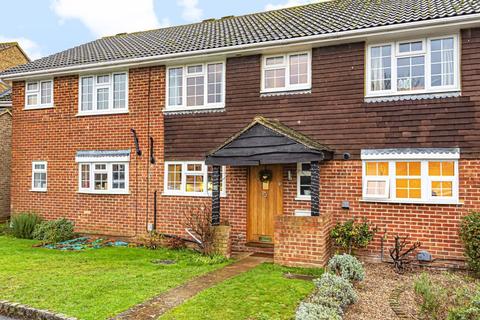 7 Curlew Gardens, Guildford, GU4 7DY