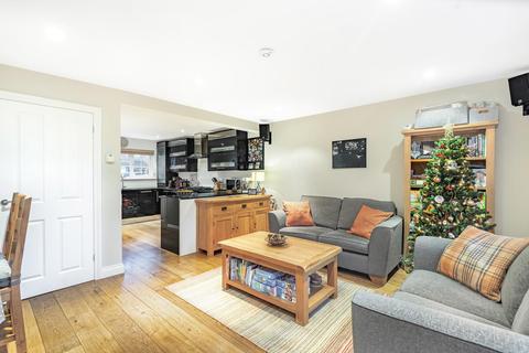 7 Curlew Gardens, Guildford, GU4 7DY