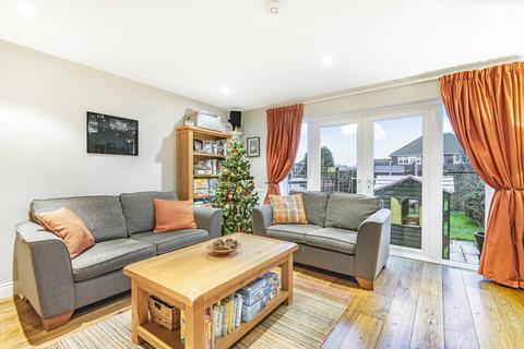 7 Curlew Gardens, Guildford, GU4 7DY
