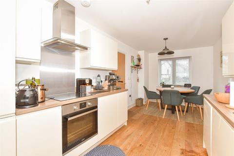 4 bedroom townhouse for sale, North Mead, Chichester, West Sussex