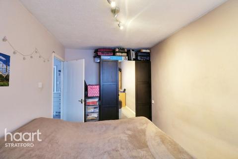 48 Vicarage Road, London, E15 4HD