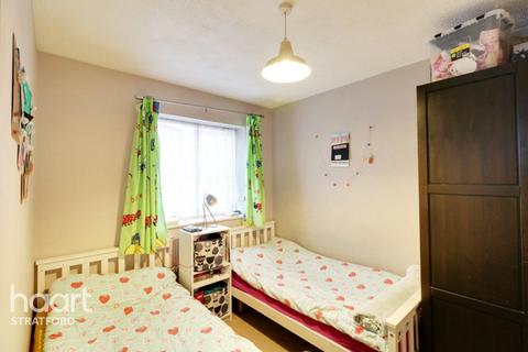 48 Vicarage Road, London, E15 4HD