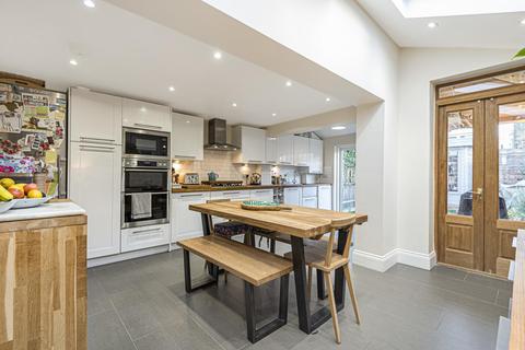 12 Torrens Road, London, SW2 5BS