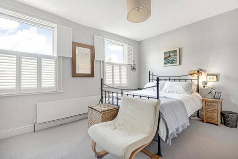 12 Torrens Road, London, SW2 5BS