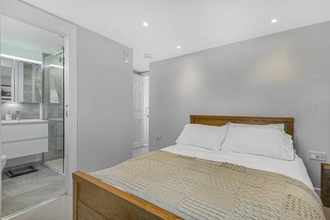 12 Torrens Road, London, SW2 5BS