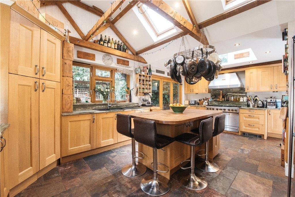 Kitchen/Breakfast Rm