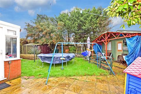 46 Rosedale Close, Dartford, DA2 6AL
