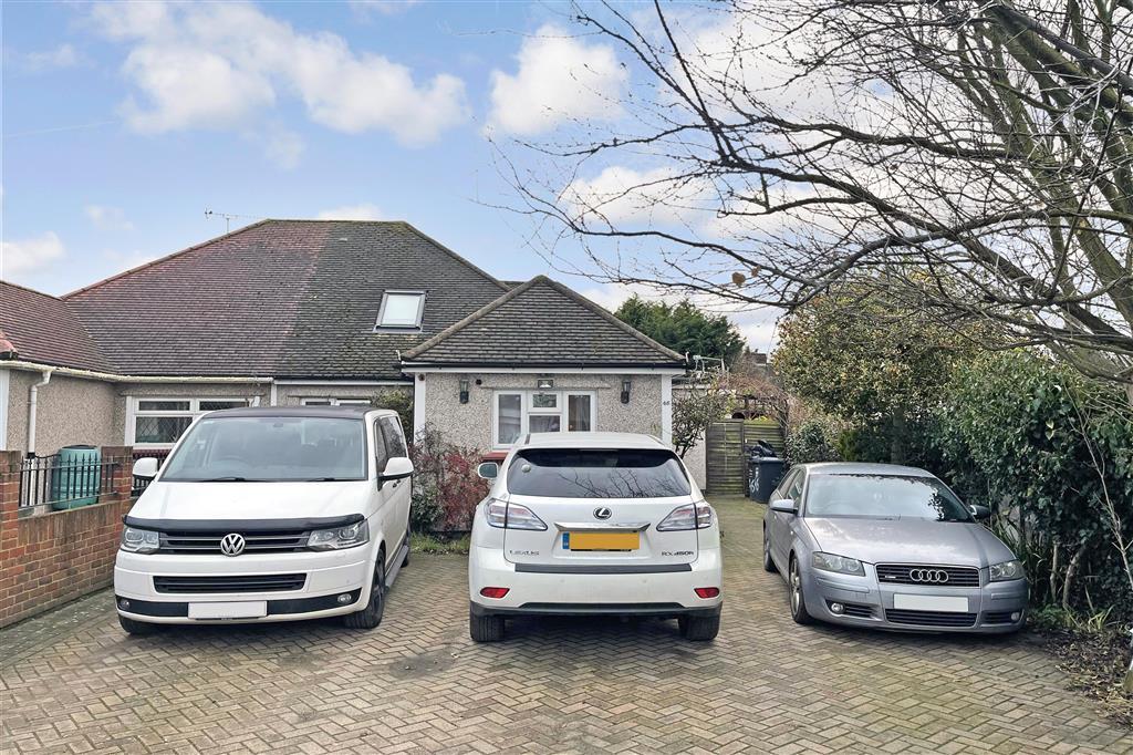 Rosedale Close, Dartford, Kent 3 bed bungalow £425,000