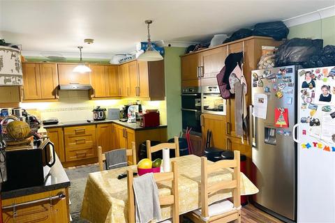 46 Rosedale Close, Dartford, DA2 6AL