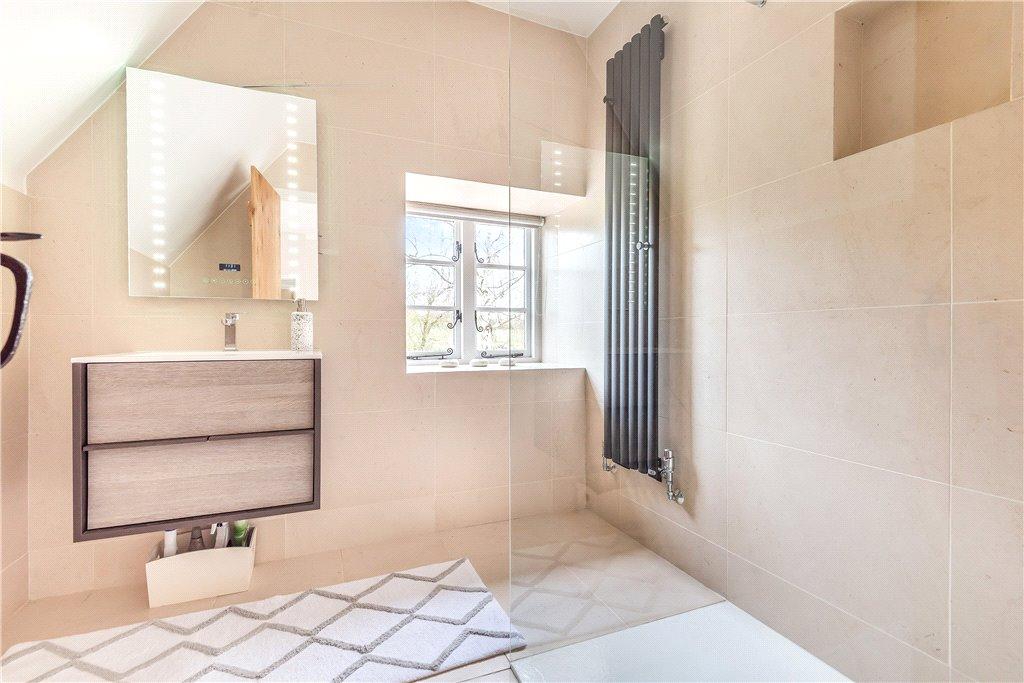 Bed 2 En Suite