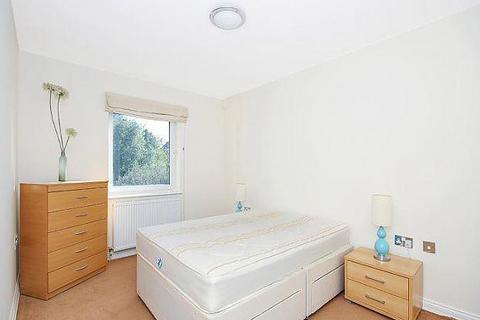 2 bedroom apartment to rent, St Rule Street, Battersea, SW8
