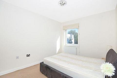 2 bedroom apartment to rent, St Rule Street, Battersea, SW8