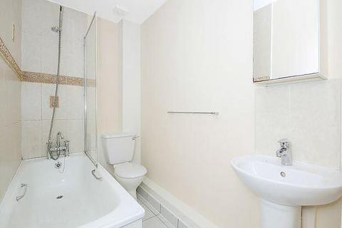 2 bedroom apartment to rent, St Rule Street, Battersea, SW8