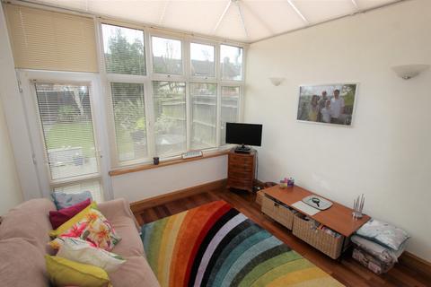 33 Sefton Road, Croydon, CR0 7HS