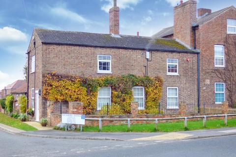 Manor Cottage, 32 Bedale Road, Aiskew, Bedale, DL8 1BN