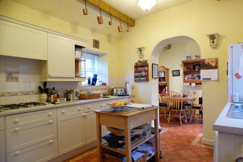 Manor Cottage, 32 Bedale Road, Aiskew, Bedale, DL8 1BN