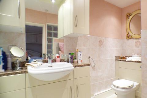 Manor Cottage, 32 Bedale Road, Aiskew, Bedale, DL8 1BN