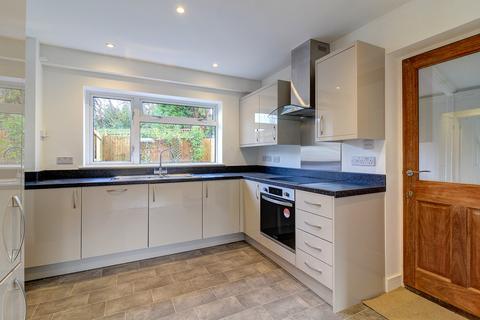 Trada Fermor Road, Crowborough, TN6 3AH