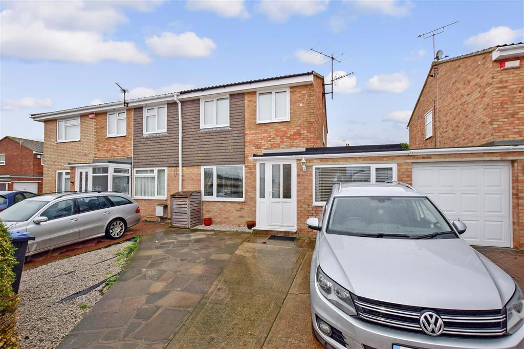 Sewell Close, Birchington, Kent 3 bed semidetached house £290,000
