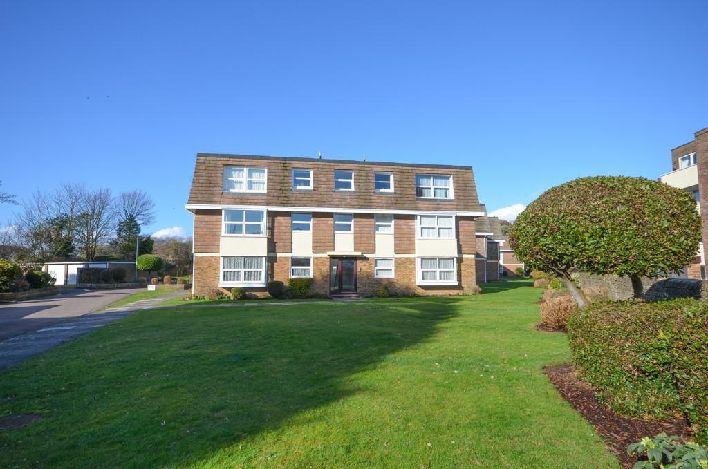 sudley-gardens-bognor-regis-2-bed-apartment-170-000