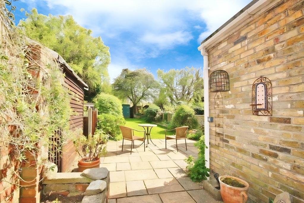 Patio Area/Garden