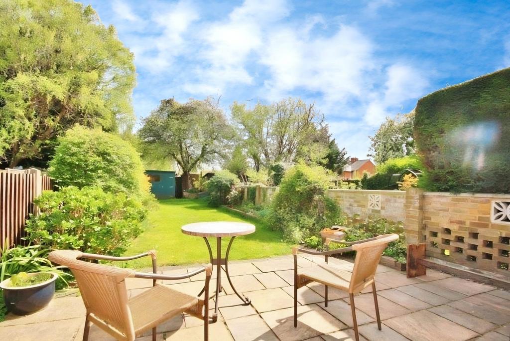 Patio Area/Garden