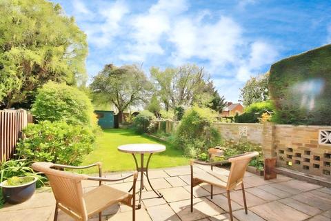 undefined, Mafeking Road, Wraysbury, Staines-upon-Thames, Berkshire, TW19