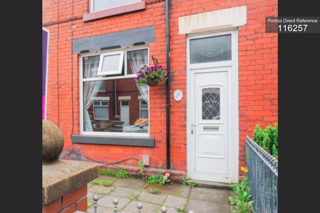 Jethro Street, Bolton, BL2 2 bed terraced house £594 pcm (£137 pw)