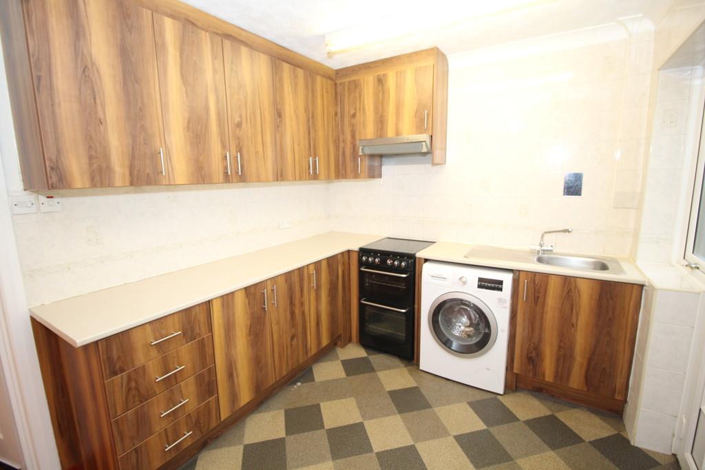 Altofts Lodge Drive, Altofts 3 bed semidetached house £175,000