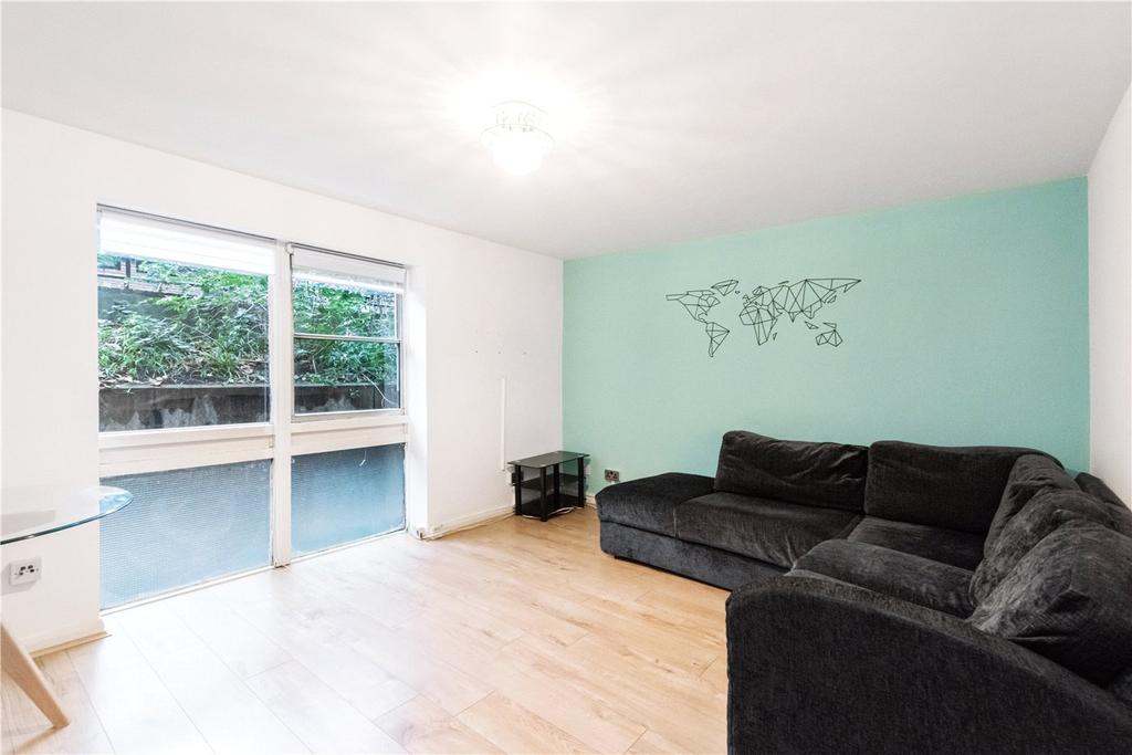 Baldwins Gardens, London, EC1N 1 bed flat £1,250 pcm (£288 pw)