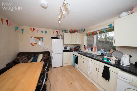 4 bedroom terraced house to rent - Thompson Road, Brighton, BN1