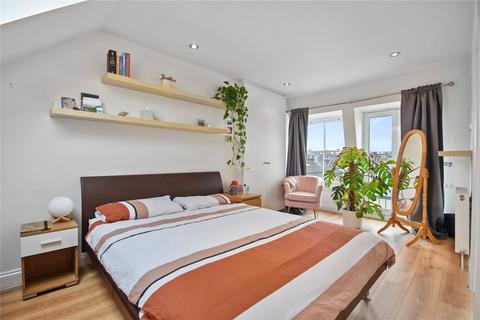 67a Adelaide Grove, London, W12 0JX
