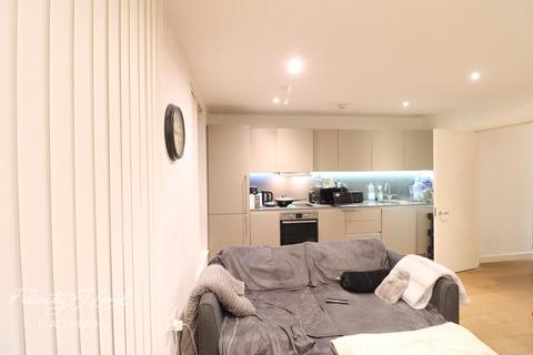 1 bedroom apartment to rent, Tudway Road, London