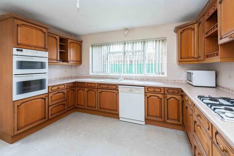 28 Croft Avenue, Dorking, RH4 1LN