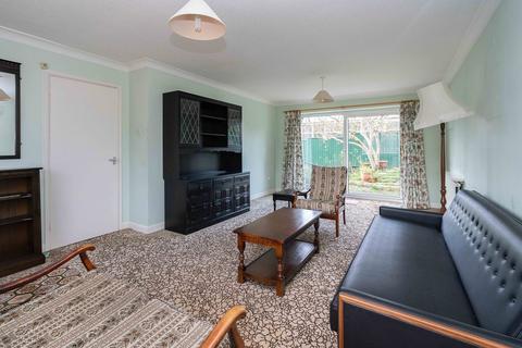 28 Croft Avenue, Dorking, RH4 1LN