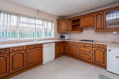28 Croft Avenue, Dorking, RH4 1LN