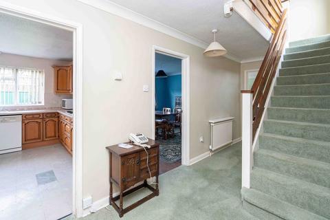 28 Croft Avenue, Dorking, RH4 1LN