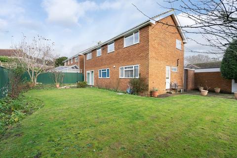 28 Croft Avenue, Dorking, RH4 1LN