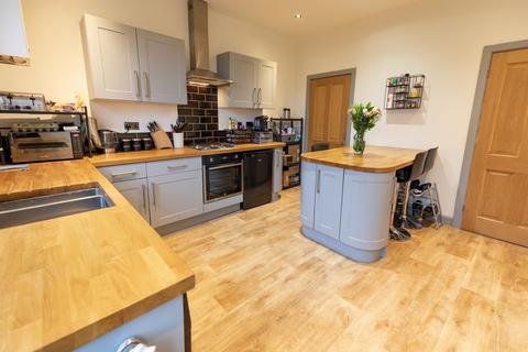 19 Tyzack Road, Sheffield, S8 0GL