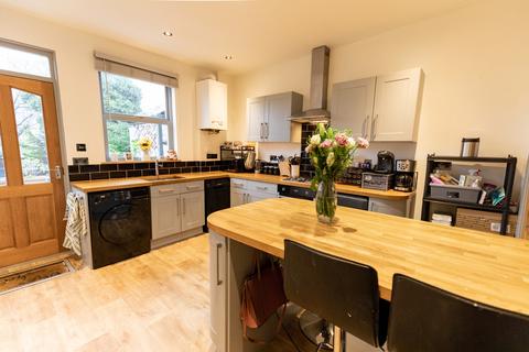 19 Tyzack Road, Sheffield, S8 0GL