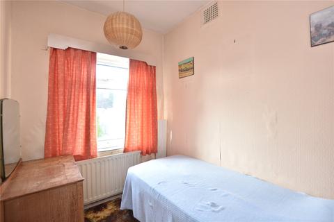 26 Buckstone Oval, Leeds, LS17 5HG