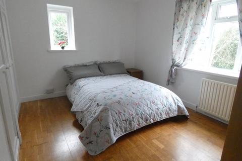 20a Farleys Close, West Horsley, Leatherhead, KT24 6NB