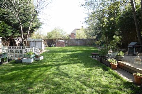 20a Farleys Close, West Horsley, Leatherhead, KT24 6NB