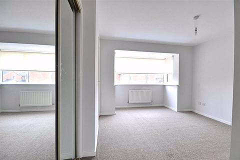 30 Broadfield Gardens, Great Meadow, Worcester, WR4 0DP