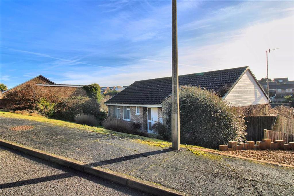 Clementine Avenue, Seaford, East Sussex 2 bed detached bungalow £350,000