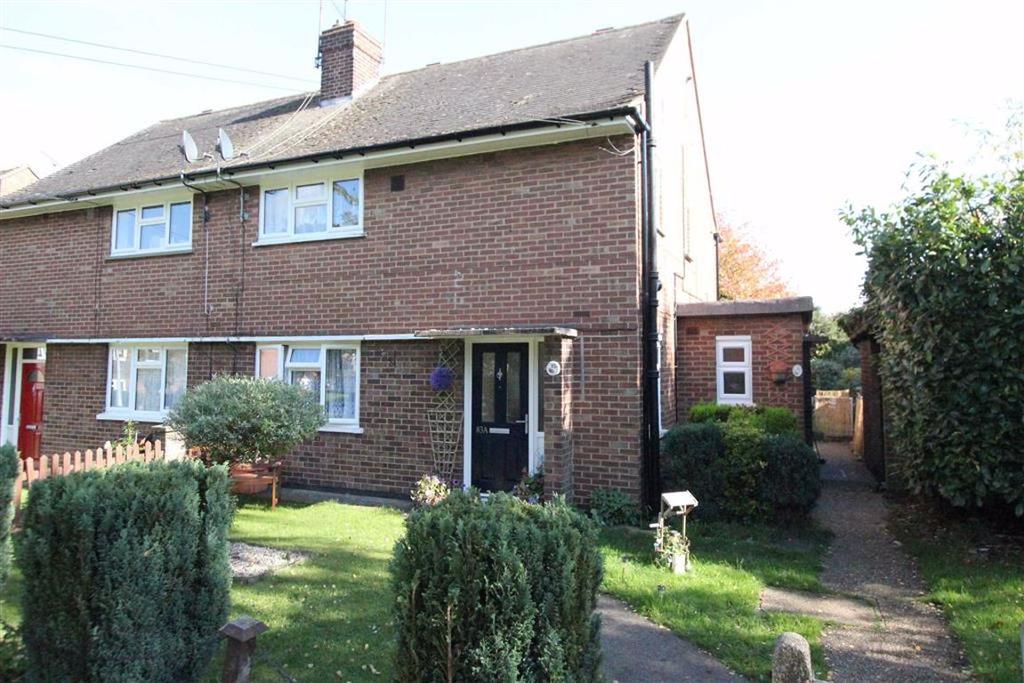 Seven Acres, Wickford, Essex 1 bed apartment £695 pcm (£160 pw)