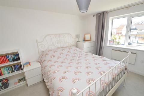 19 Eugene Way, Eastbourne, BN23 5BH